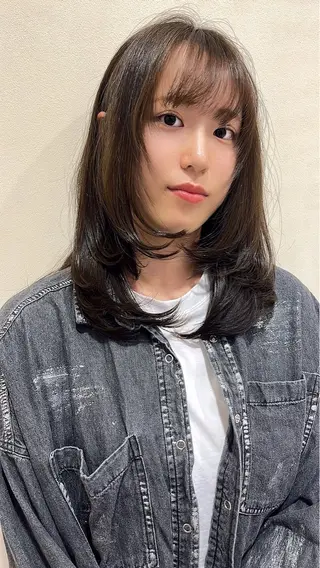 セミロング 林 和香菜のヘアスタイル