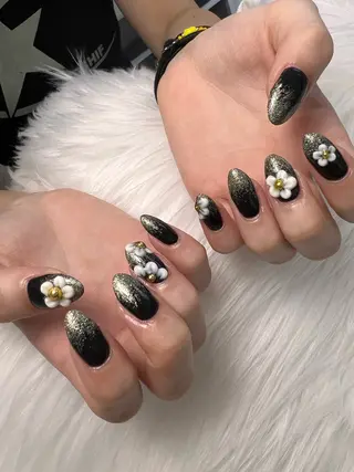 ネイル Blessed:N ブレストのネイルデザイン