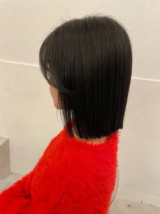 ミディアム カラー CoCooN Hiromiのヘアスタイル