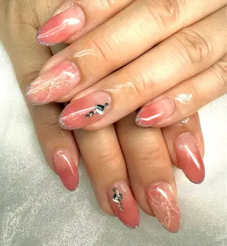 ネイル -yuu-所属・Lino ﾟのネイルデザイン