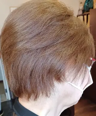 ショート カラー ネオヘアー東三国所属・まつい ななえのヘアスタイル