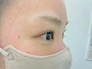 マツエク・マツパ アイブロウ専門サロン エサージュオム新宿店所属・エサージュオム新宿 🐶の眉毛・アイブロウイメージ