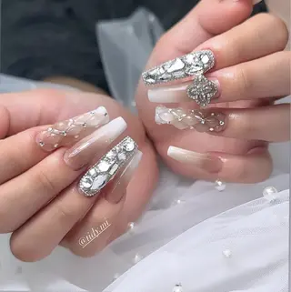 ネイル TIDY M&Mのネイルデザイン