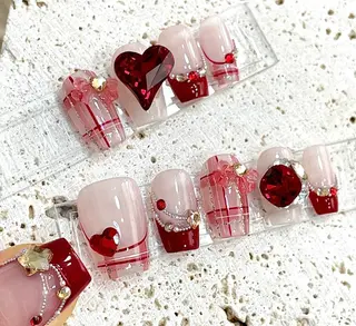 ネイル D-BEAUTY Nailsalonのネイルデザイン