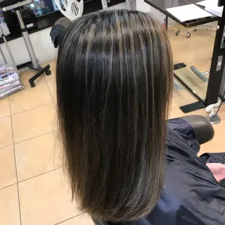 セミロング 中田 サヤカのヘアスタイル