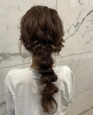 ロング ヘアアレンジ 岡村 真子のヘアスタイル