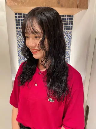 セミロング パーマ リカ/ハイトーン ・オリーブ🍀のヘアスタイル