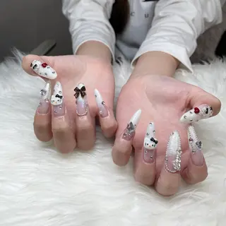 ロング see love gritterのネイルデザイン