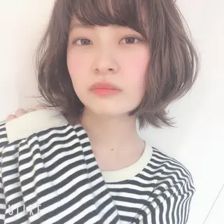 ショート カラー 鈴木 香澄のヘアスタイル