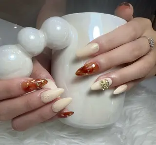 ネイル &ME ネイルサロンのネイルデザイン