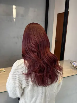 ロング 岡本 彩楓のヘアスタイル