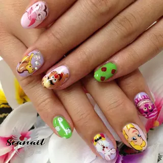 ネイル 小尾 栞のネイルデザイン