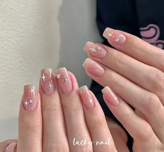 ネイル ラッキーネイルサロン 西川口東口店のネイルデザイン