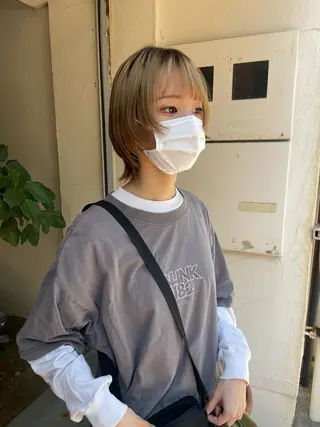 ミディアム カラー tomo🍒パーマ ハイトーン似合わせのヘアスタイル