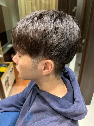 メンズ ブリーチ/艶カラー カノ🌼のヘアスタイル