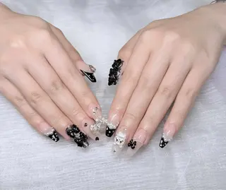 ネイル Lee Nailsのネイルデザイン