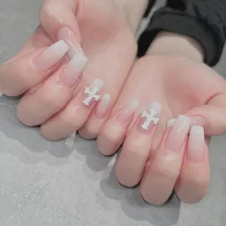 ネイル NEO Beauty Salon所属・𝐍𝐄𝐎 𝐉𝐔𝐑𝐈のネイルデザイン