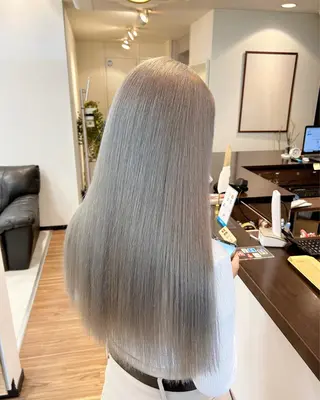 ロング カラー ANKH CROSS 🦋mako🦋のヘアスタイル