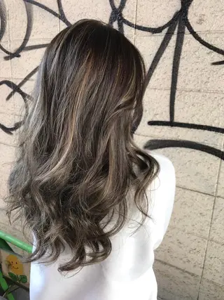 ロング カラー ヘアアレンジ 大阪レミーエクステ チビ編み込みのヘアスタイル