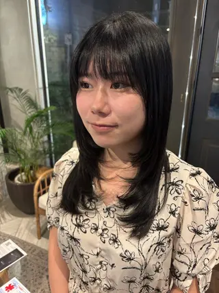 セミロング 西 柚のヘアスタイル