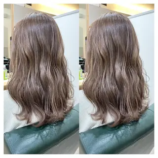 セミロング カラー 村山 茉衣のヘアスタイル