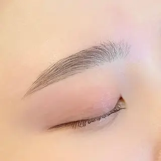 アイブロウ ꒰ঌ mebore 𝑨𝒊𝒏𝒂のマツエク・マツパデザイン