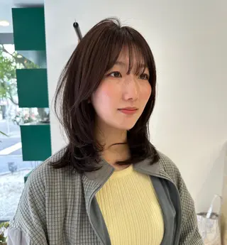 ミディアム M所属・ハイトーン/透け感 カラー🎀真香のヘアスタイル