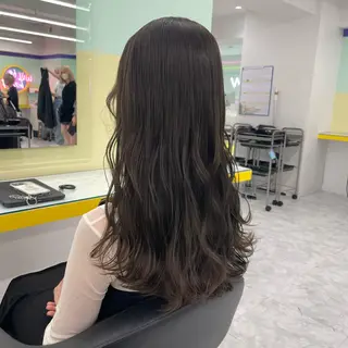 ミディアム カラー ヘアアレンジ ☁️縮毛矯正✖️ 透明感☁️りくのヘアスタイル