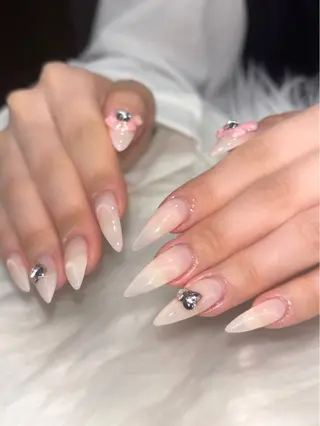 ネイル 🧸fein. rena🩰のネイルデザイン