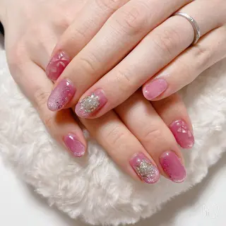 ネイル The Best Beauty受付担当のヘアスタイル