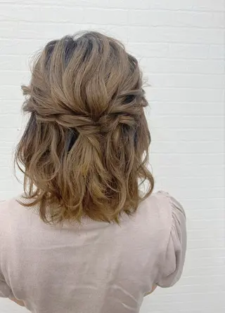 ヘアアレンジ GRANLUSSO 〜グランルッソ駅前店所属・木口 嘉美のヘアスタイル