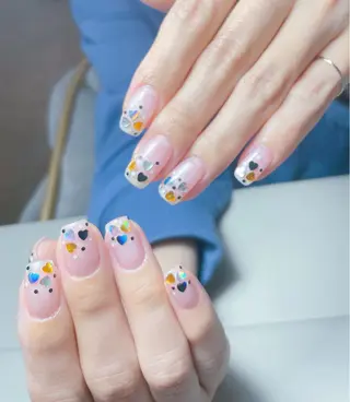 ネイル AngelChris ビューティーサロンのネイルデザイン