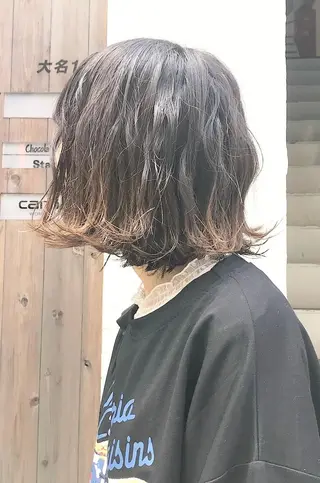 ショート カラー パピヨンロゼ メイ 髪質改善/酸性のヘアスタイル