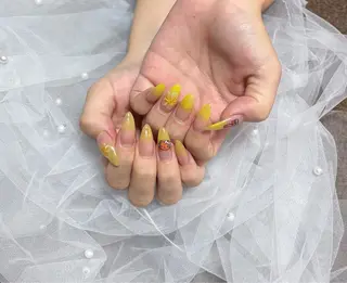 ネイル ネイリスト MRNのネイルデザイン