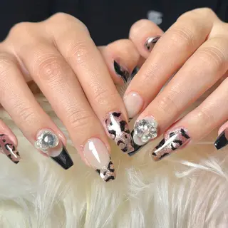 ネイル hohomi .のネイルデザイン