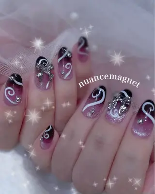 ネイル GO TODAY SHAiRE SALON原宿 Liber所属・️🫧もこ 艶感ネイル🫧のネイルデザイン