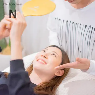 目黒/小顔/骨盤/ 美容鍼/美顔鍼/小林のエステ・リラクイメージ