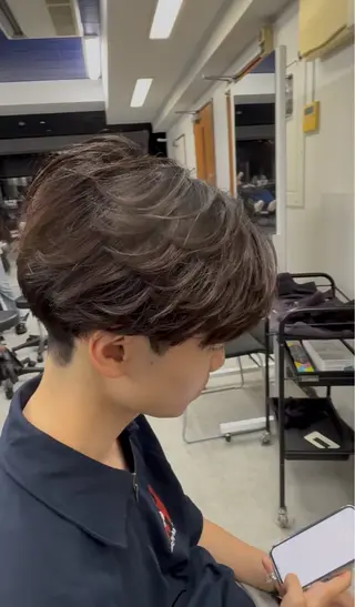 ヘアアレンジ メンズ フェザーオーダー Ｎｏ．1美容師のヘアスタイル