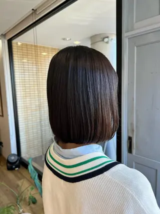 ミディアム カラー ツキダテ ユイのヘアスタイル