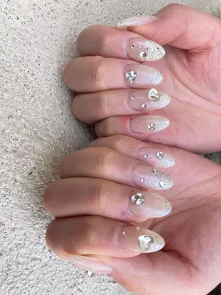 ミディアム ネイル ✴︎ Delightのネイルデザイン