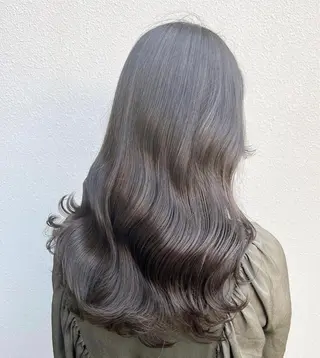 セミロング 髪質改善と艶カラー 💎坂田 裕紀のヘアスタイル