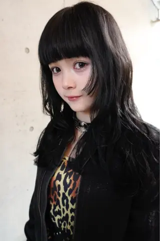 セミロング カラー ⭐︎ハイトーン /レイヤー✩momoのヘアスタイル