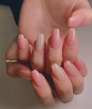 ネイル JINI NAIL所属・ジニ ネイルのネイルデザイン