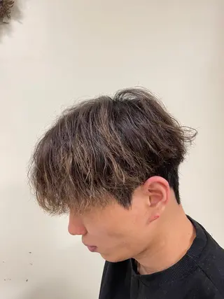 パーマ メンズ CARE SHINSAIBASHI所属・縮毛・酸性ストレート 特化のヘアスタイル