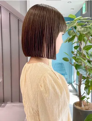 ショート カラー 伊藤 優里のヘアスタイル