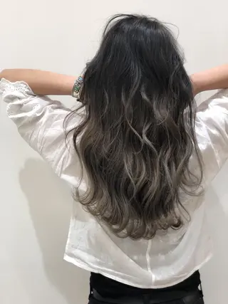 ミディアム due hair 京都駅前店 MILBON オージュア認定サロン【デューヘアー】所属・ハイトーンブリーチ 土坂 由志【京都】のヘアスタイル