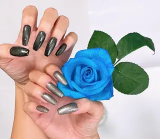 ネイル VIERU 🌈🎀💖のネイルデザイン