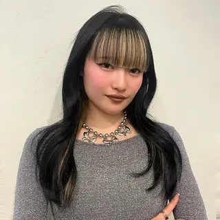 ロング カラー ベージュカラー⌇﻿ くびれヘア.𐙚心音のヘアスタイル