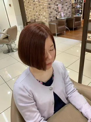 ショート カラー 羽エクステ🩷 🤍まき🤍のヘアスタイル