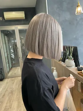 ミディアム カラー ~tie.hair salon所属・Ryoka🌼倉敷/ ハイトーン/レイヤーのヘアスタイル